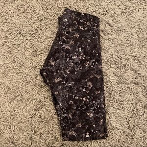 Lululemon Printed Leggings 27”